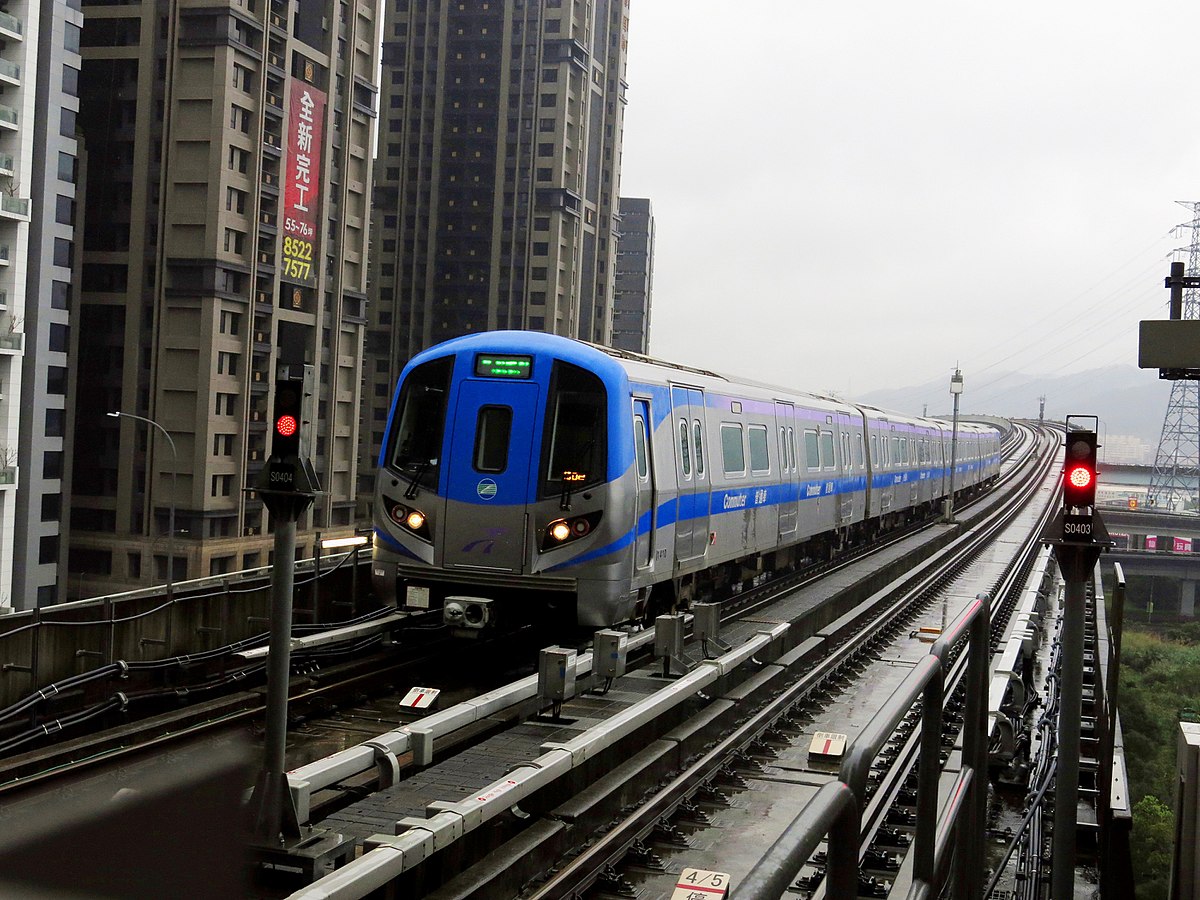 1200px Taoyuan Metro Commuter Train 2017 02 25