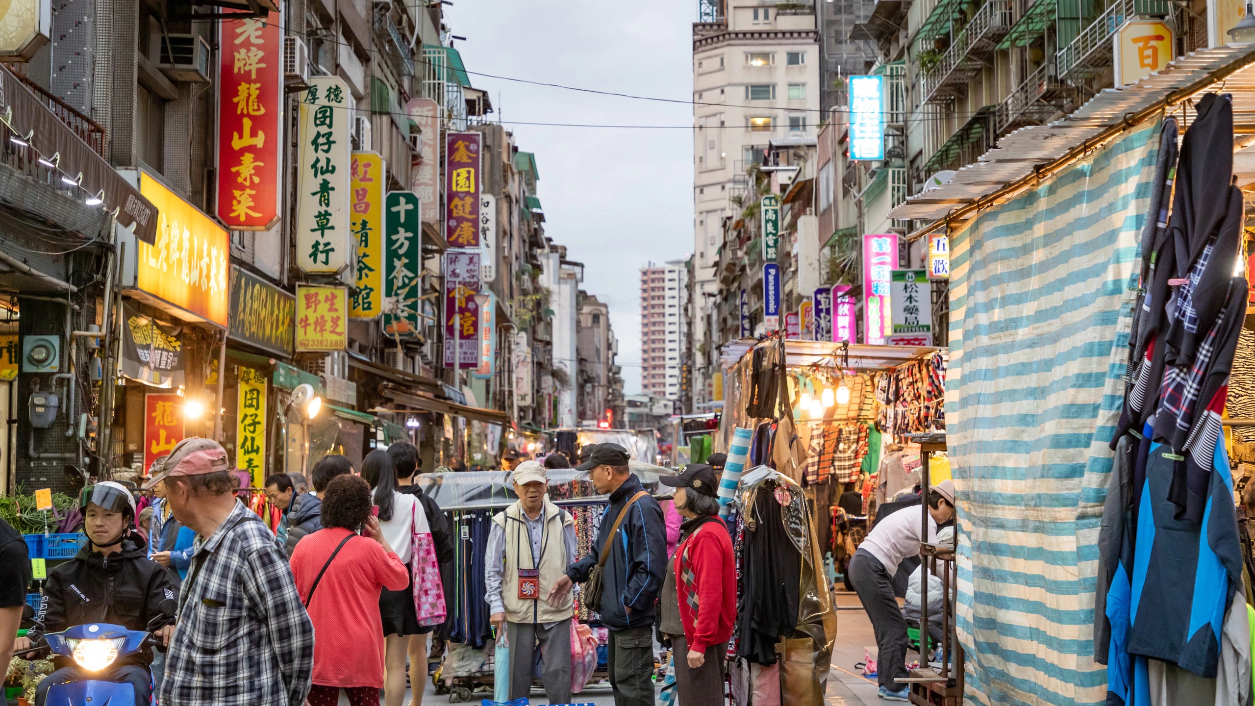 470503 Ximending